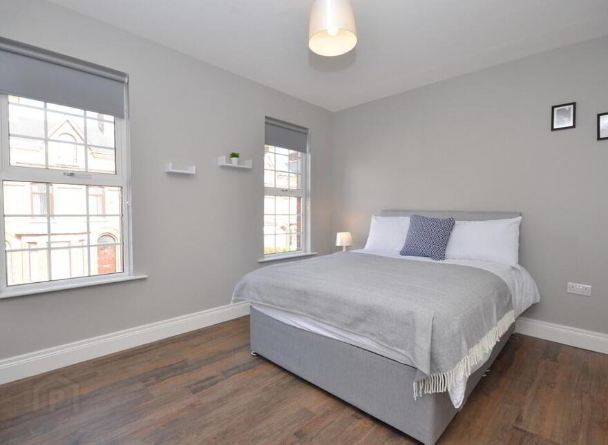 22 St Ives Gardens, Belfast, BT9 5DN