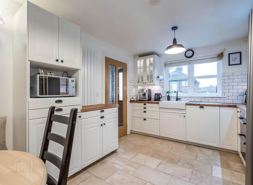 18a Cotswold Avenue, Belfast, BT8 6NA