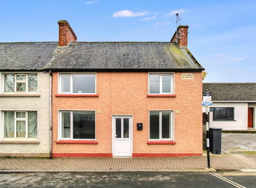 1 Wolfe Tone Terrace, Nenagh, E45FV12 photo