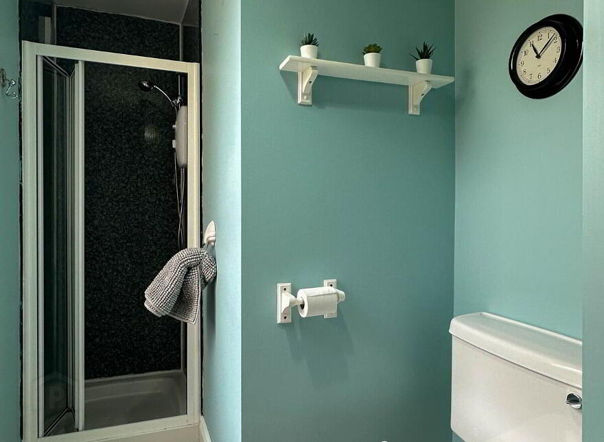 A Apt &, B 48 The Promenade, Portstewart, BT55 7AE