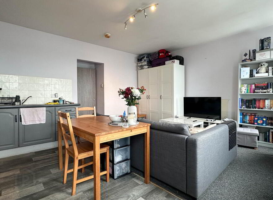 A Apt &, B 48 The Promenade, Portstewart, BT55 7AE