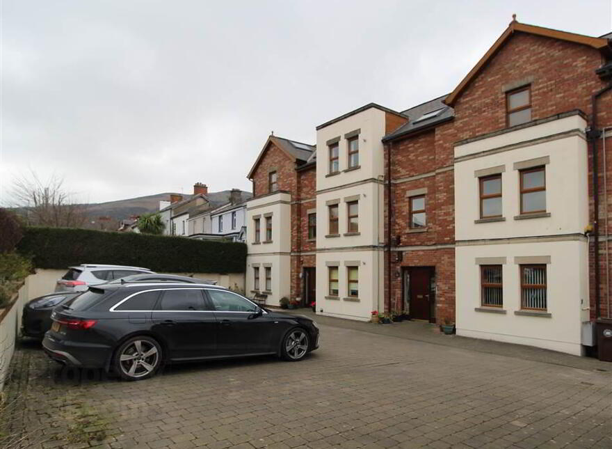 8 Cavehill Mews, Cavehill Road, Belfast, BT15 5EY photo