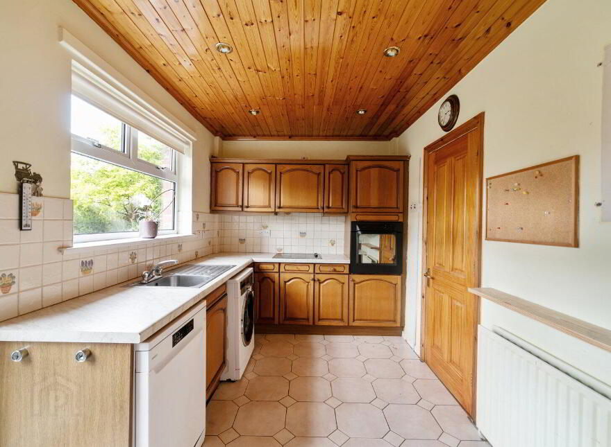 53 Bladon Drive, Belfast, BT9 5JN