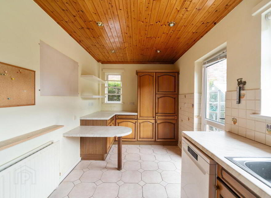 53 Bladon Drive, Belfast, BT9 5JN