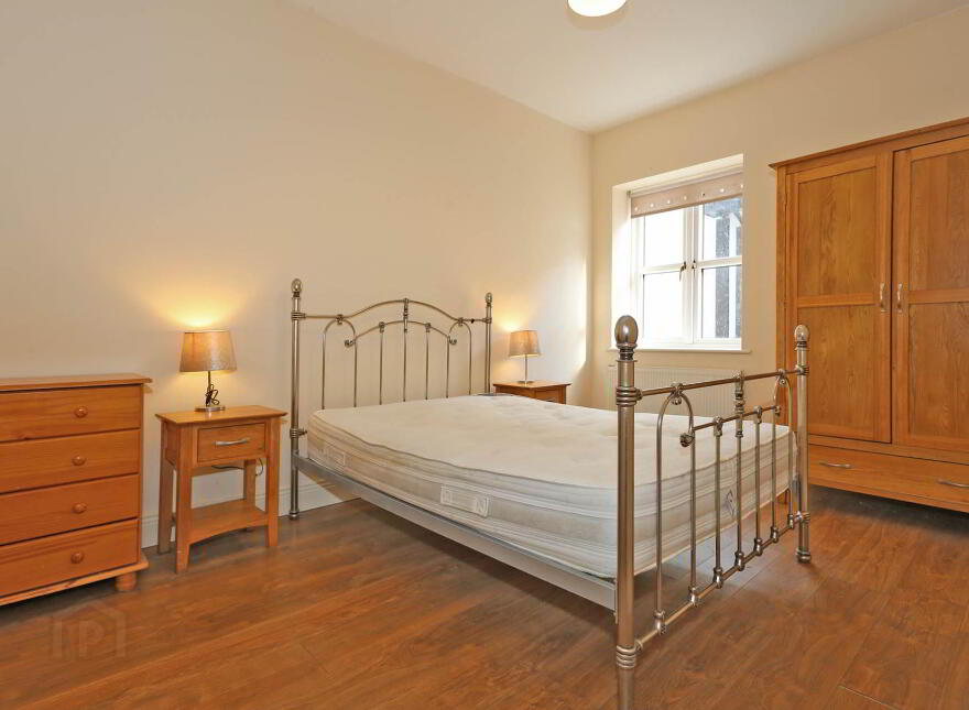 5a Castle View, Castle Street, Castleconnell