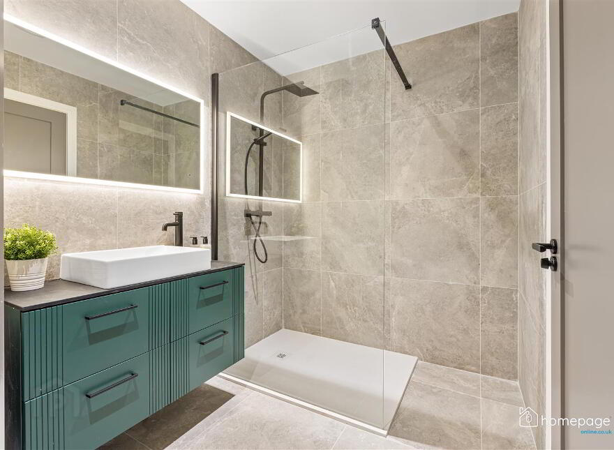 Apartment 5 6 Kerr Street, Portrush, BT56 8DQ