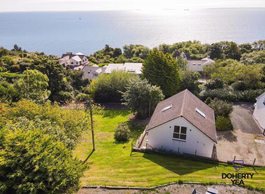 Loughview Lodge, 31c Mccraes Brae, Whitehead, Carrickfergus, BT38 9NZ photo