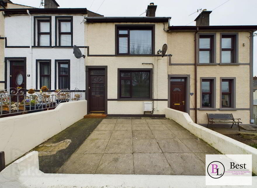 3 Lower Cairncastle Road, Larne, BT40 1PG photo