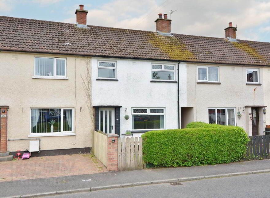 32 Ryan Park, Off Ballygowan Road, Belfast, BT5 7TY photo