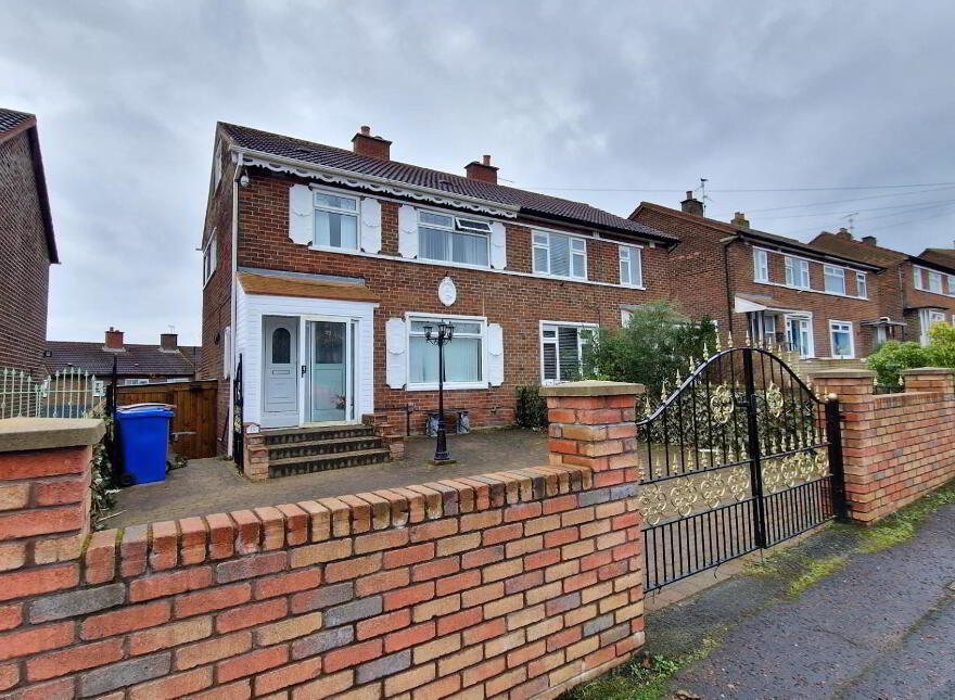 15 Glenbryn Gardens, Belfast, BT14 7JA photo