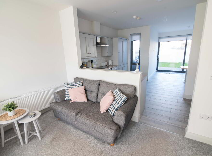 8 Hatheran Mews  (holiday Let), Portstewart, BT55 7US