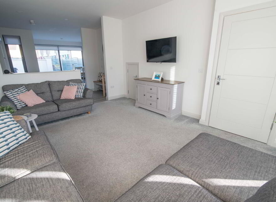 8 Hatheran Mews  (holiday Let), Portstewart, BT55 7US