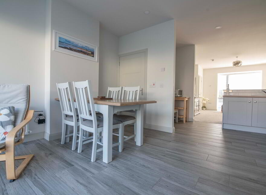 8 Hatheran Mews  (holiday Let), Portstewart, BT55 7US
