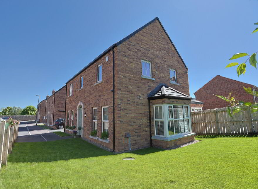 35a Oakwood Hall, Portadown, Craigavon, BT62 3FN photo
