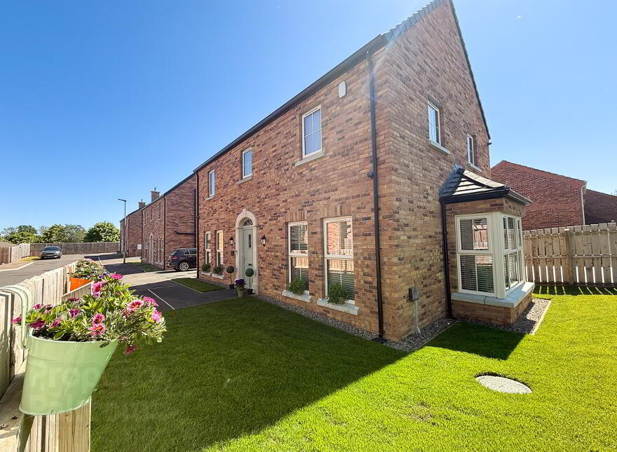 35a Oakwood Hall, Portadown, Craigavon, BT62 3FN photo
