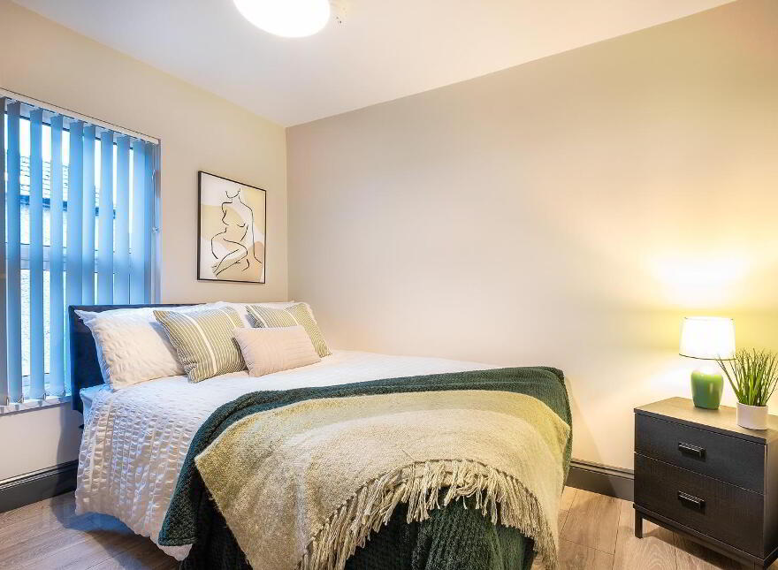 Rms 1, 2 & 4, 66 Willowbank Gardens, Belfast, BT15 5AJ