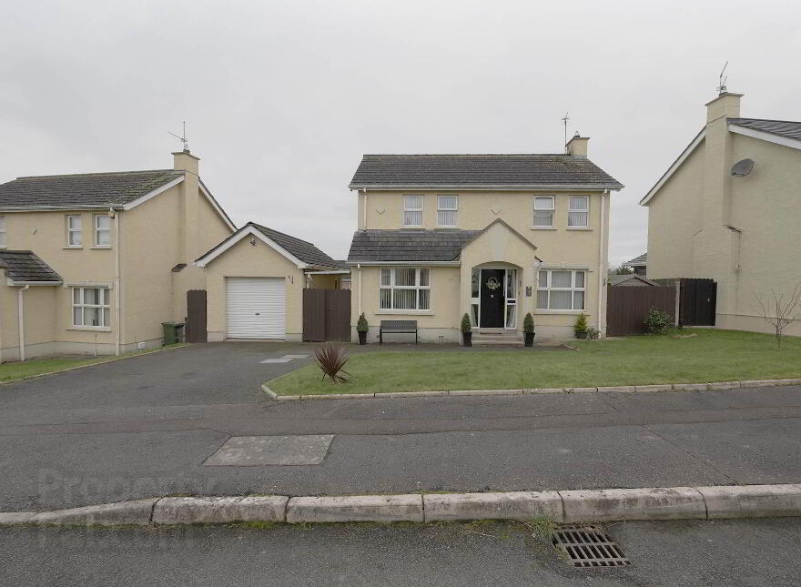 3 Fox`s Hill, Lurgan, Craigavon, BT67 9EZ photo