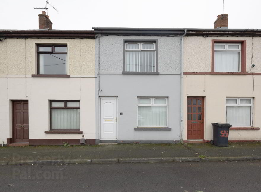 56 Brownlow Terrace, Lurgan, BT67 9AU photo