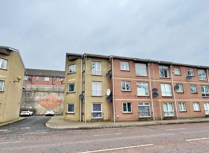 24 Strand Court, Coleraine, BT51 3AL photo