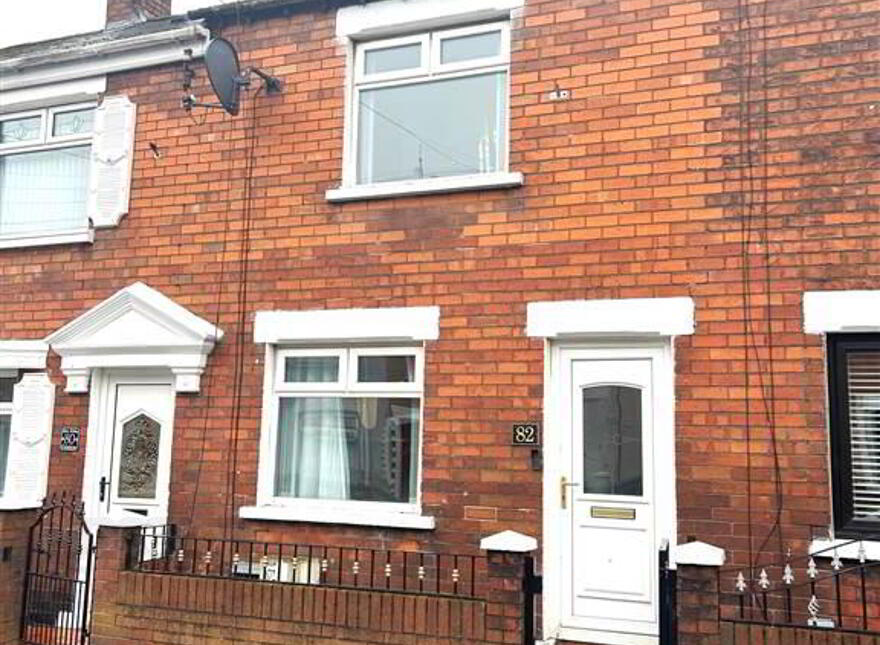 82 Iris Drive, Belfast, BT12 7BL photo