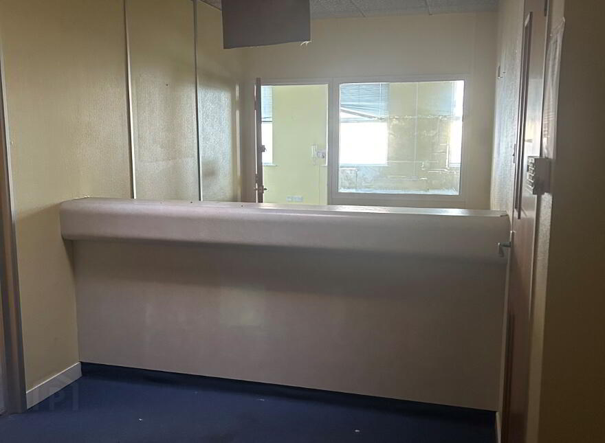 41 Point Street, Larne, BT40 1HU