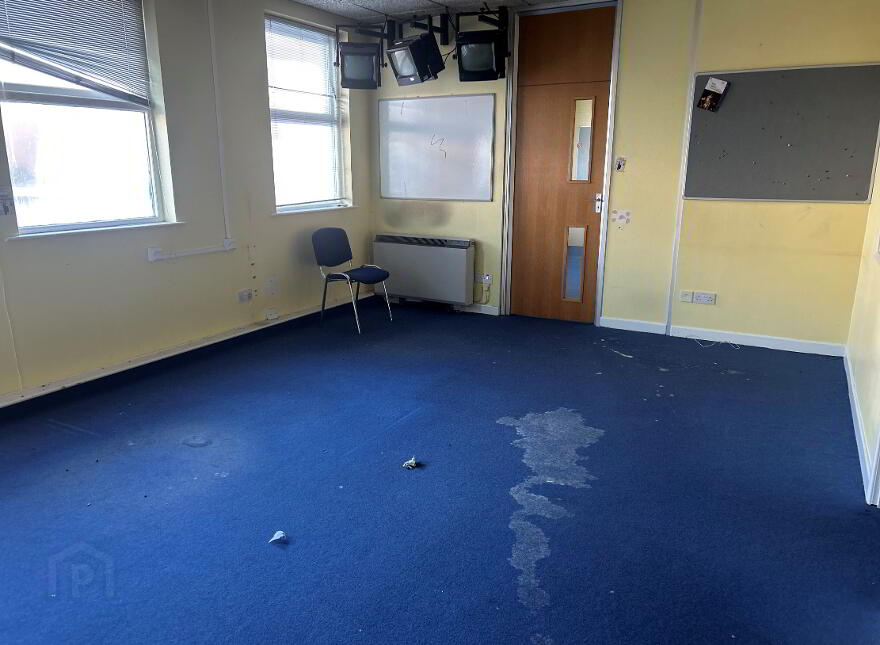 41 Point Street, Larne, BT40 1HU
