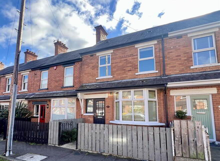 57 Loopland Gardens, Belfast, BT6 9EB photo