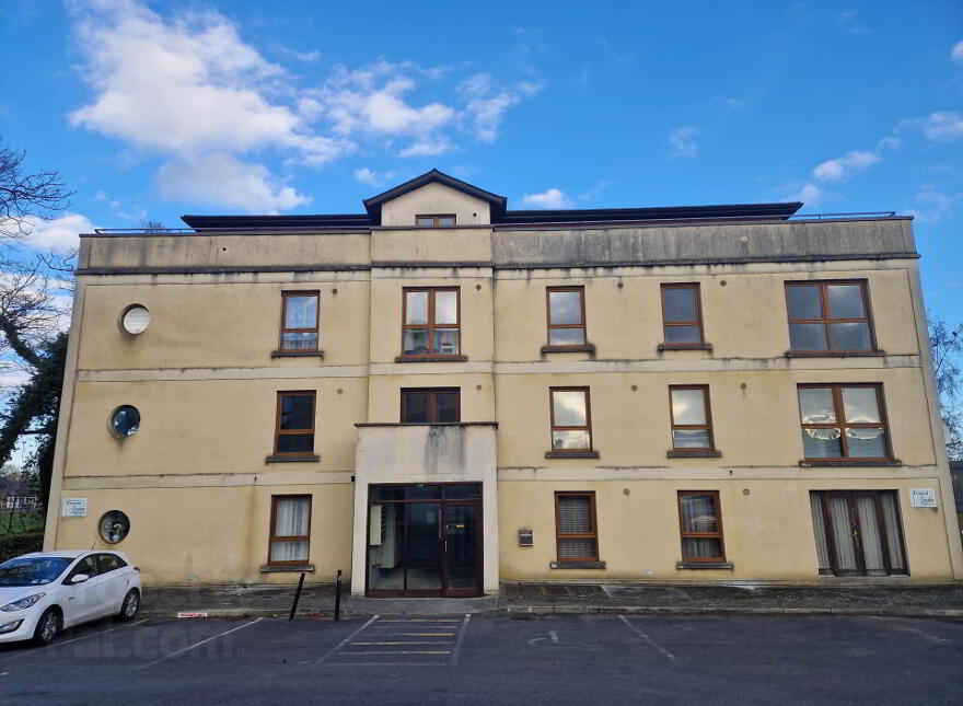 Apartment 10 Block B Convent Gardens Block B, Athy, R14VK79 photo