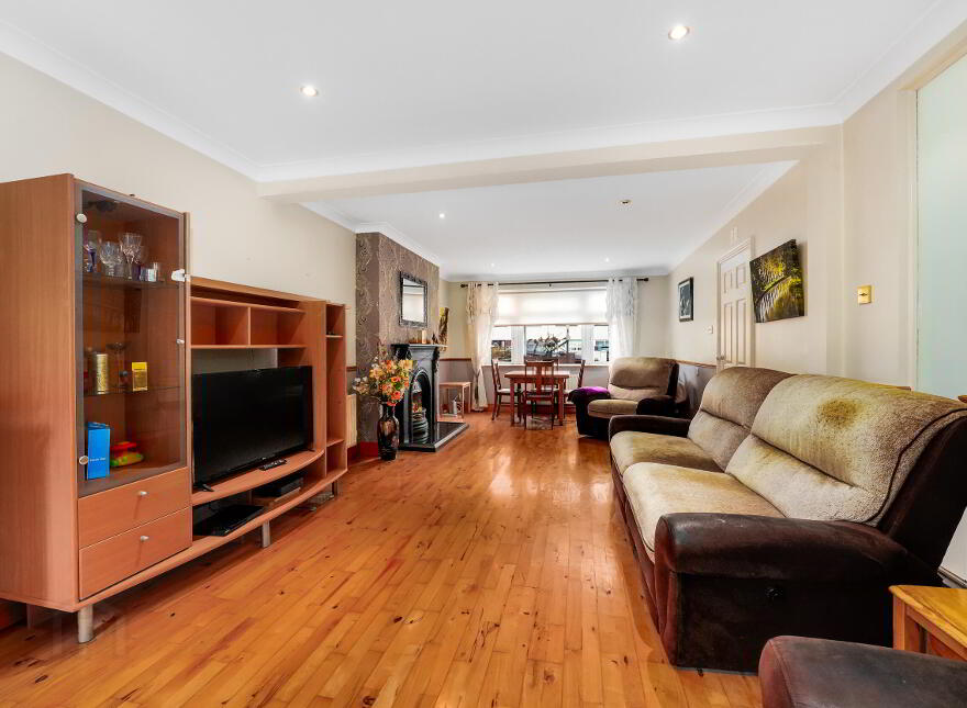 37 Tamarisk Lawn, Kilnamanagh, Dublin, D24HK7W