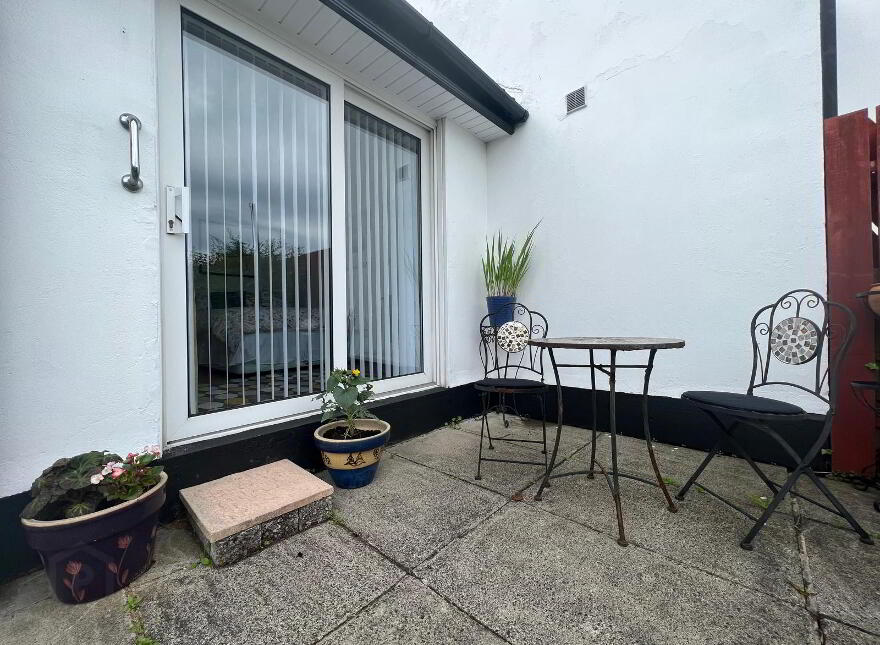 22 Dromore Road, Carrickfergus, BT38 7PJ