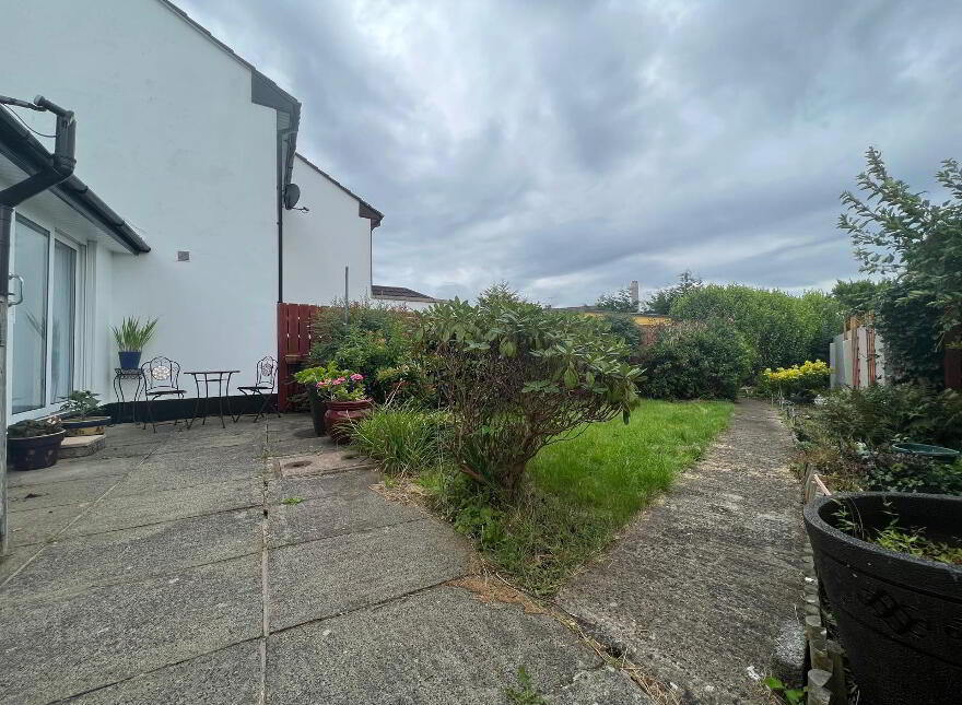 22 Dromore Road, Carrickfergus, BT38 7PJ