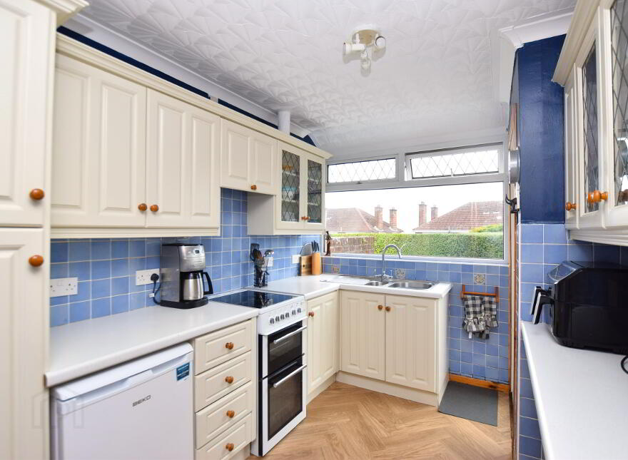 25 Beechgrove Gardens, Belfast, BT6 0NN