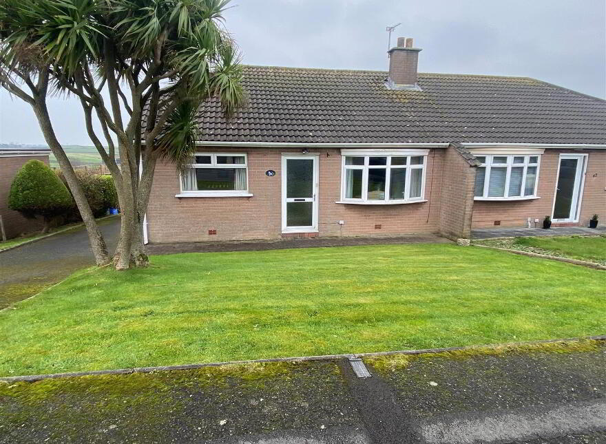 44 Ballymacormick Avenue, Bangor, BT19 6AY photo