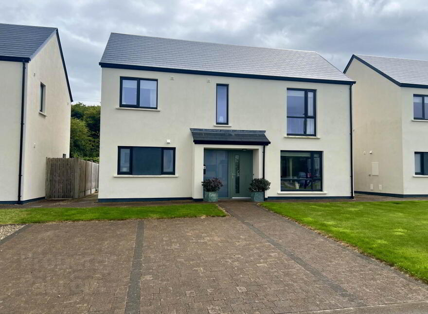 4 College View Crescent, Castlebar, F23XW40 photo