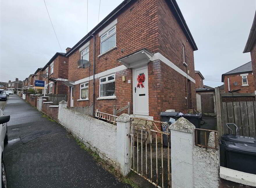 13 Dhu Varren Park, Belfast, BT13 3FH photo