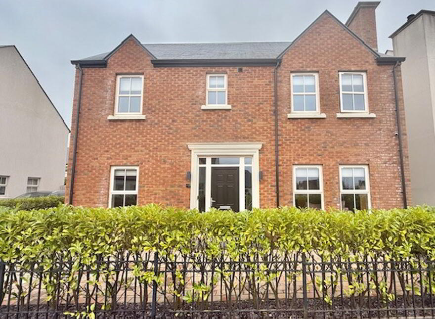 17 Oak Country Green, Crescent Link, Derry, BT47 6FU photo