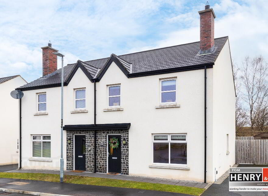 30 Blackwater Manor, Tamnamore, Dungannon, BT71 6WY photo