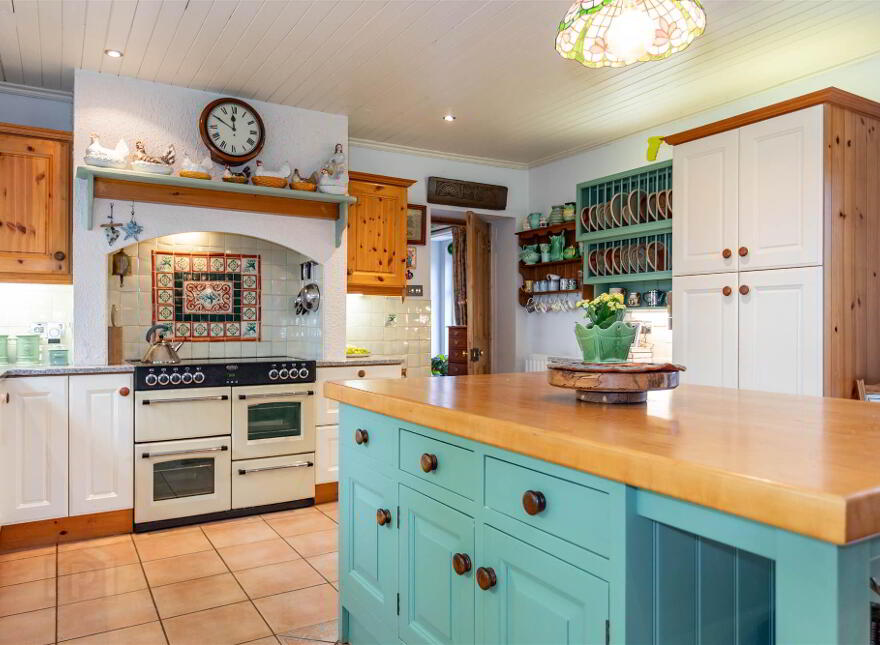 Cloverhill House, 39 Killynure Road West, Carryduff, Belfast, BT8 8EA
