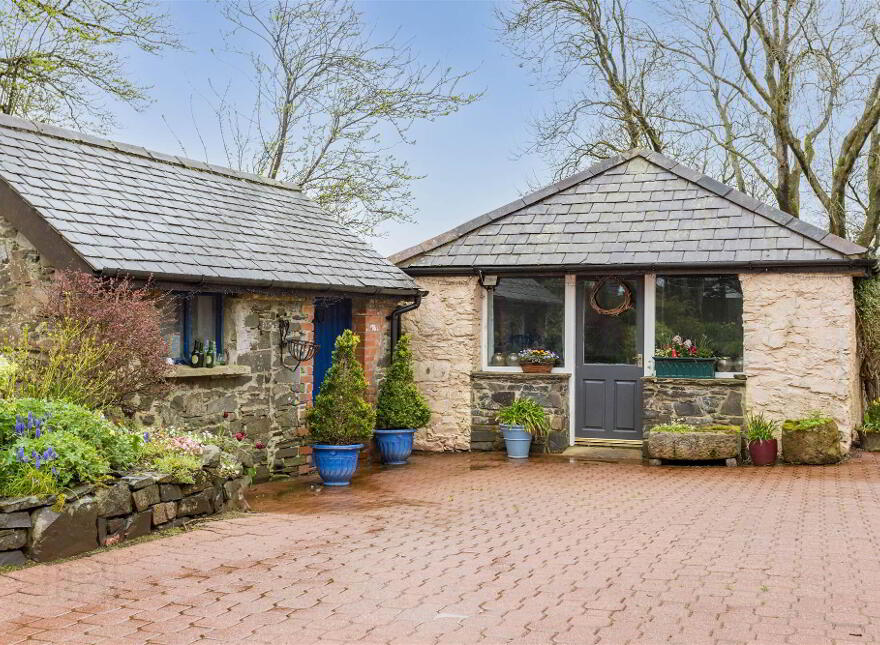 Cloverhill House, 39 Killynure Road West, Carryduff, Belfast, BT8 8EA