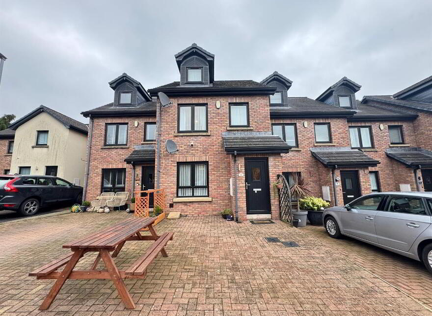 8 Friars Wood, Doagh Road, Newtownabbey, BT37 9RJ photo