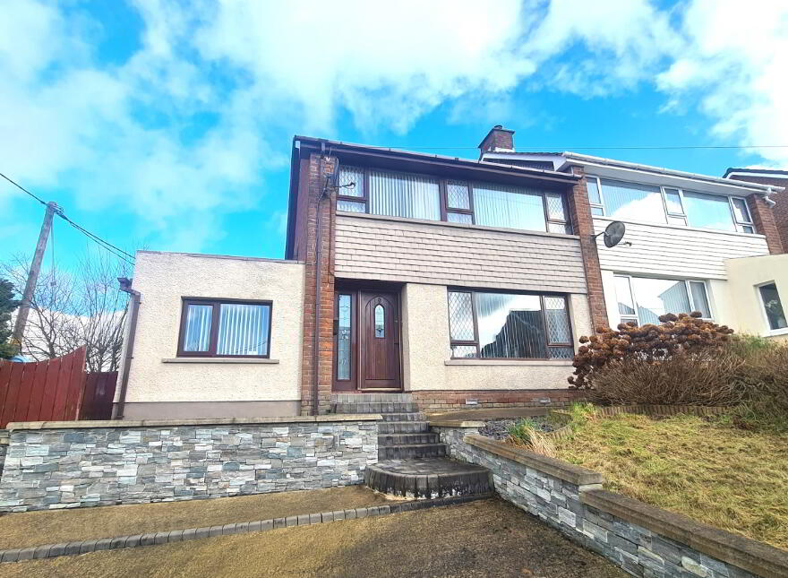 Sandringham Drive, Prehen, L'Derry, BT47 2PJ photo