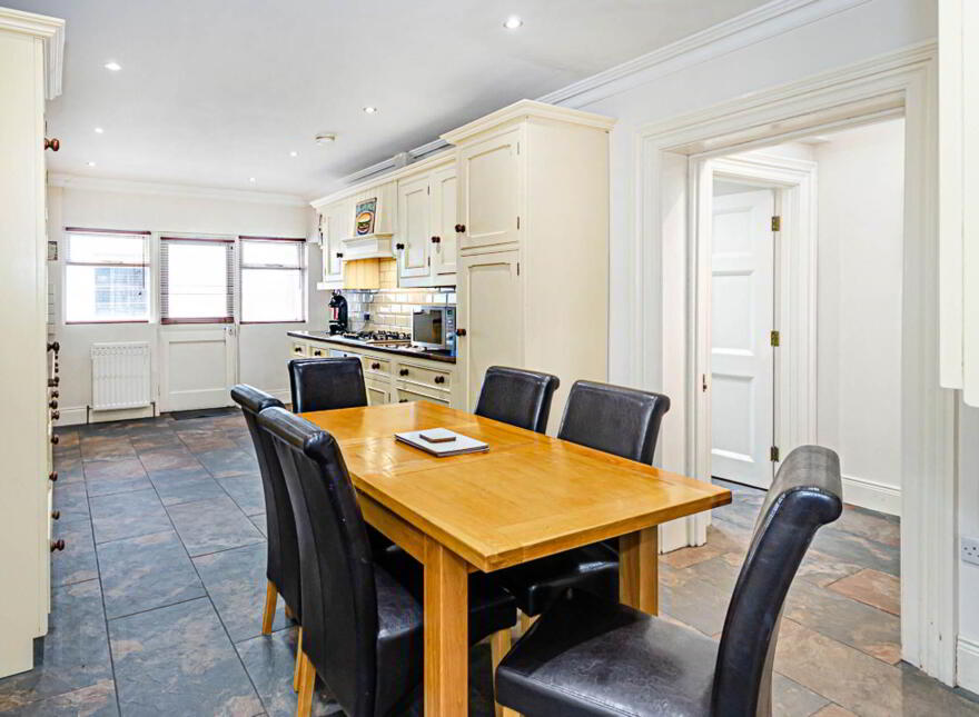 58 Queens Parade, Bangor, BT20 3BH