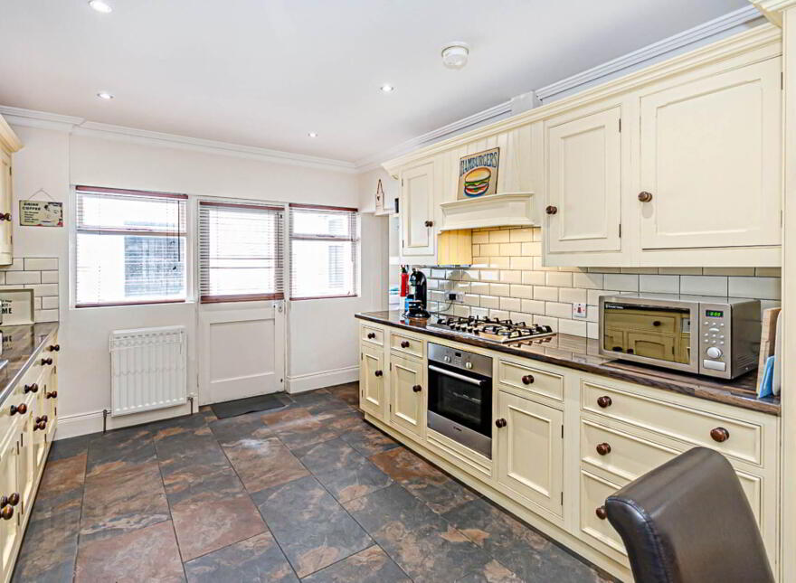 58 Queens Parade, Bangor, BT20 3BH