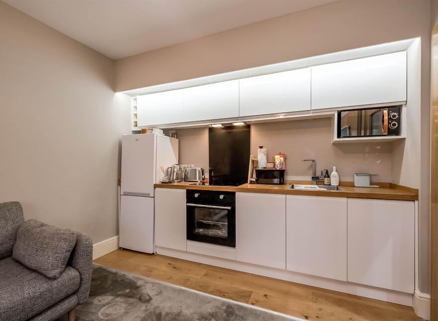 Apt 4 Atelier House, 26 Sans Souci Park, Belfast, BT9 5BZ