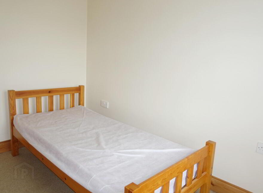 5 Mullagreenan Court, Roslea, Enniskillen, BT92 7PL