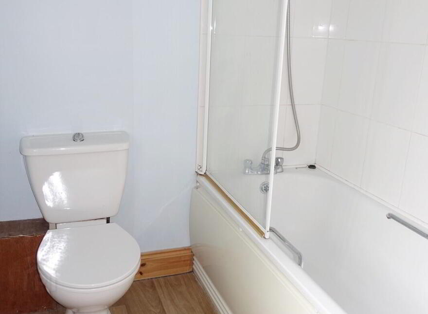 5 Mullagreenan Court, Roslea, Enniskillen, BT92 7PL