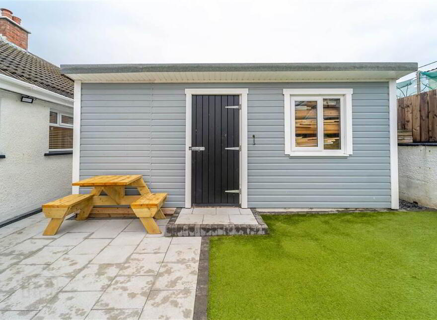 23 Springwell Crescent, Groomsport, BT19 6JZ