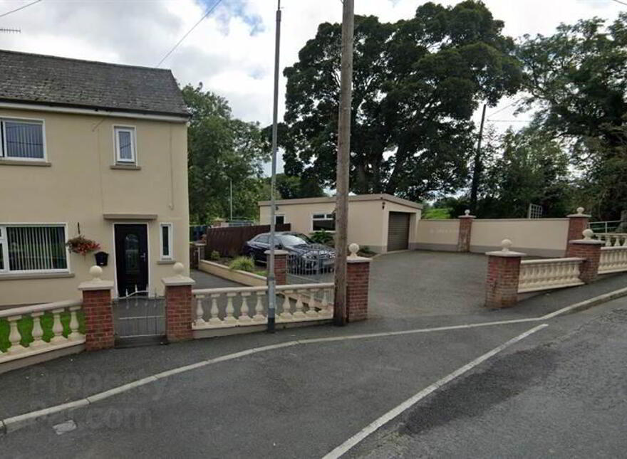 8 St.patricks Villas, Rathfriland, BT34 5AR photo