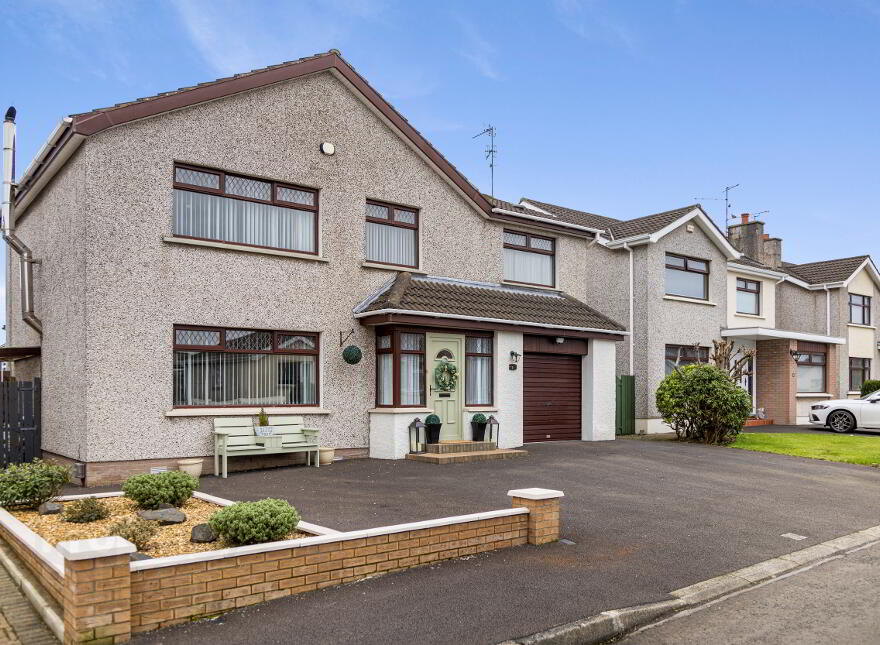 16 Rathmore Heights, Ballymena, BT43 6NG photo