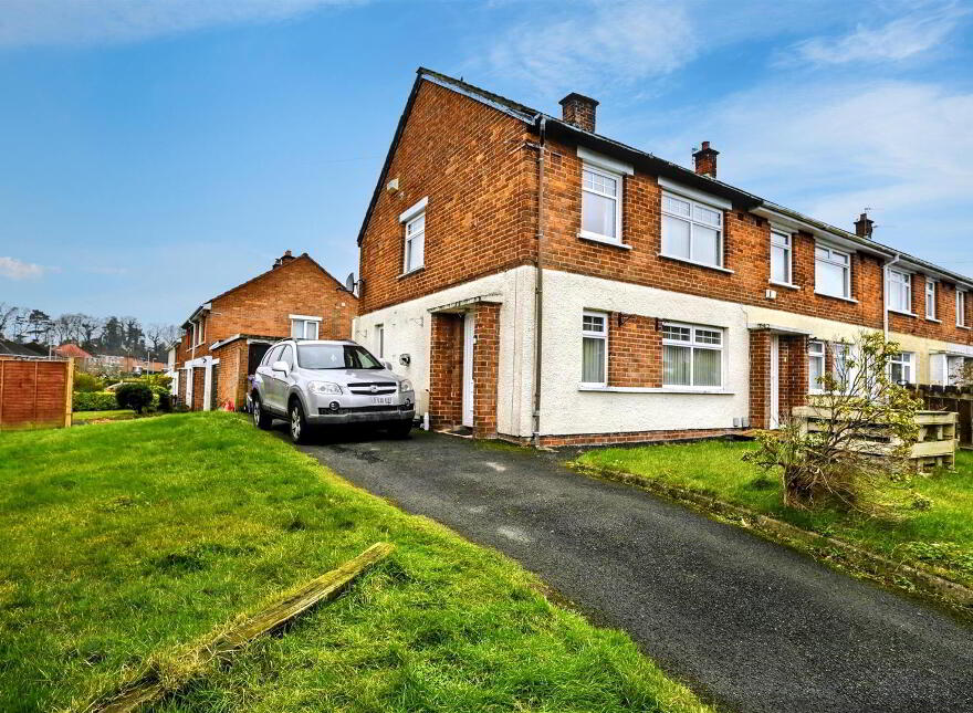 2 Erinvale Gardens, Belfast, BT10 0FS photo